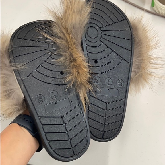 Fuzzy Faux Fur Sandals - Picture 3 of 4